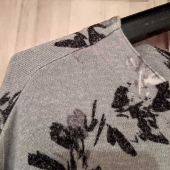 Tunic - Picture 4 of 8